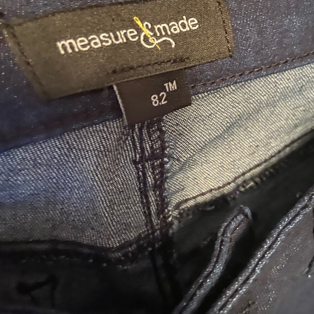 Women's Cropped Blue Jeans